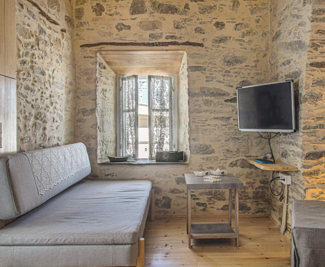 Azura, traditional residence in Ano Syros Exterior foto